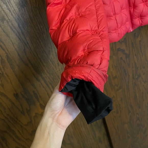 The North Face Women’s Holladown Jacket - Picture 6 of 8